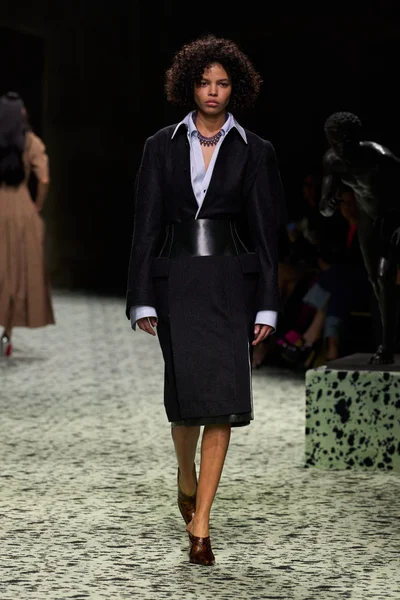 Look 51